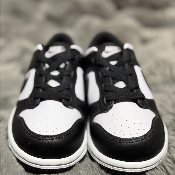Nike Kids Black & White Dunks - Picture 2 of 7